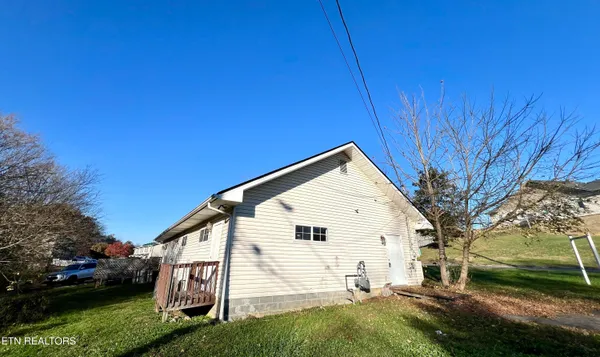 $399,900 | 1117 Oak Cluster Drive, Sevierville, TN 37862