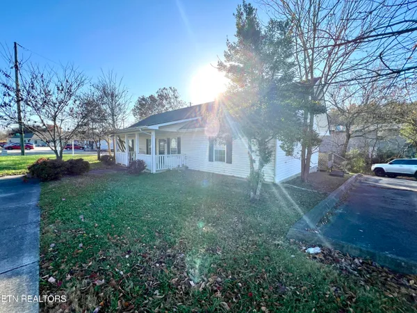 $399,900 | 1117 Oak Cluster Drive, Sevierville, TN 37862