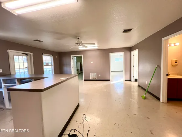 $399,900 | 1117 Oak Cluster Drive, Sevierville, TN 37862