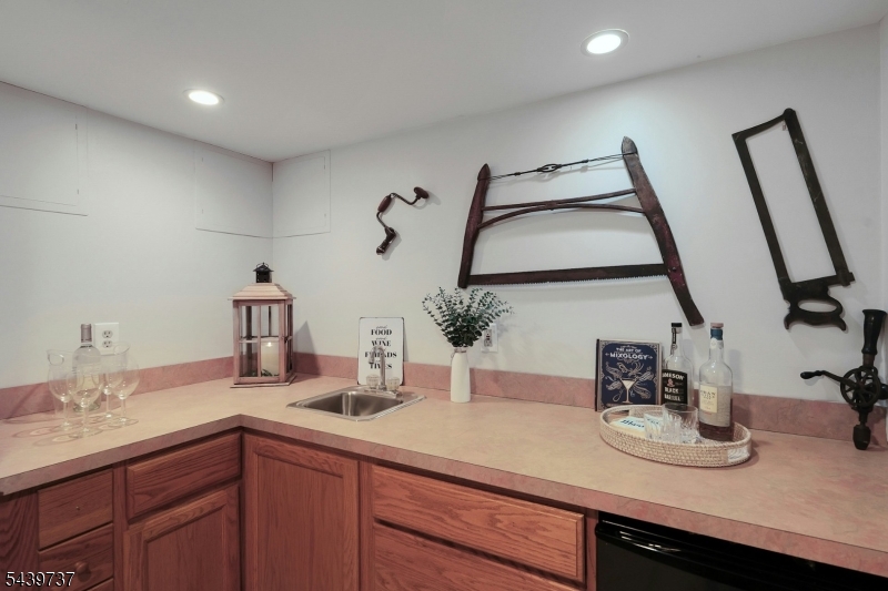 52 Stockton Road Summit, NJ 07901 - Photo 24 of 36