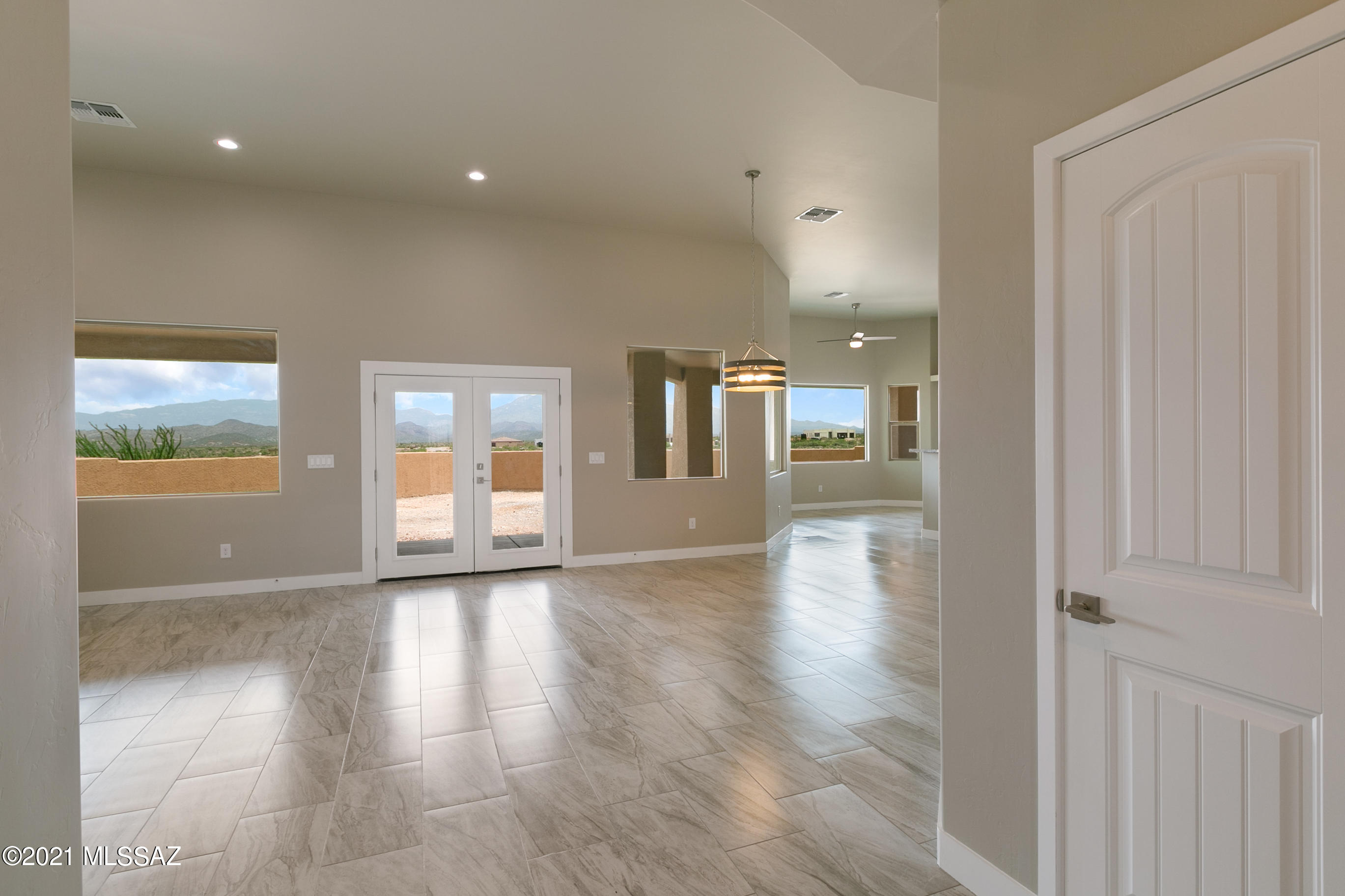 13516 South Sundown Ranch Road Vail, AZ 85641 - Photo 5 of 34 Gallery Image 5