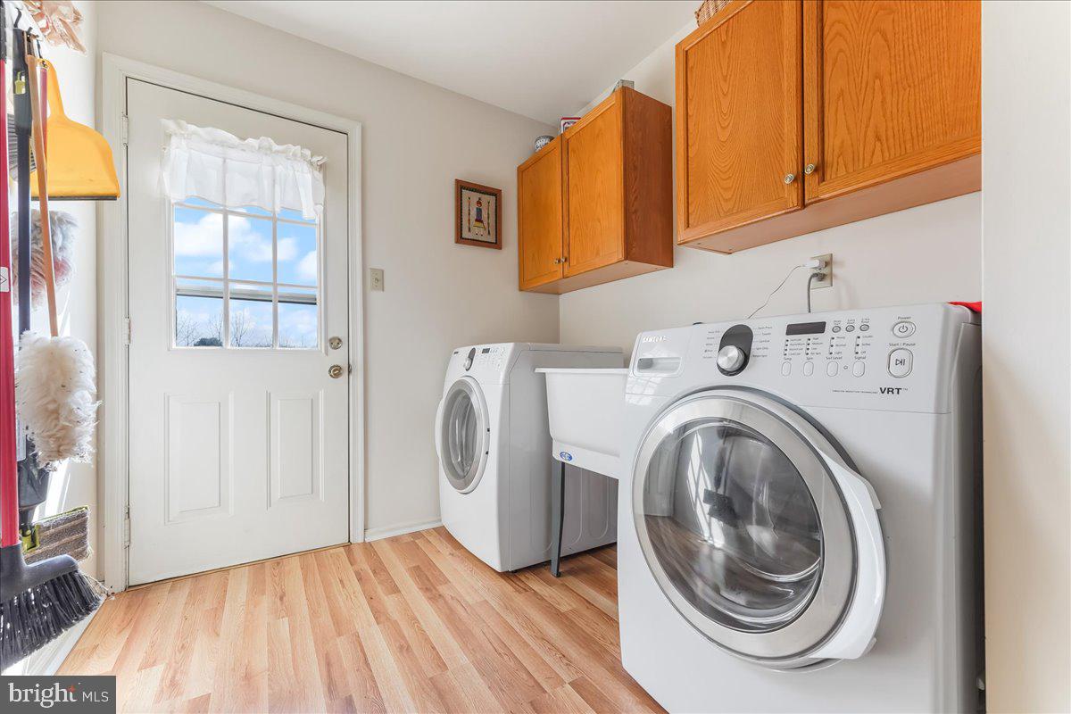 386 Styer Road Glenmoore, PA 19343 - Photo 15 of 41 Roomy first floor laundry