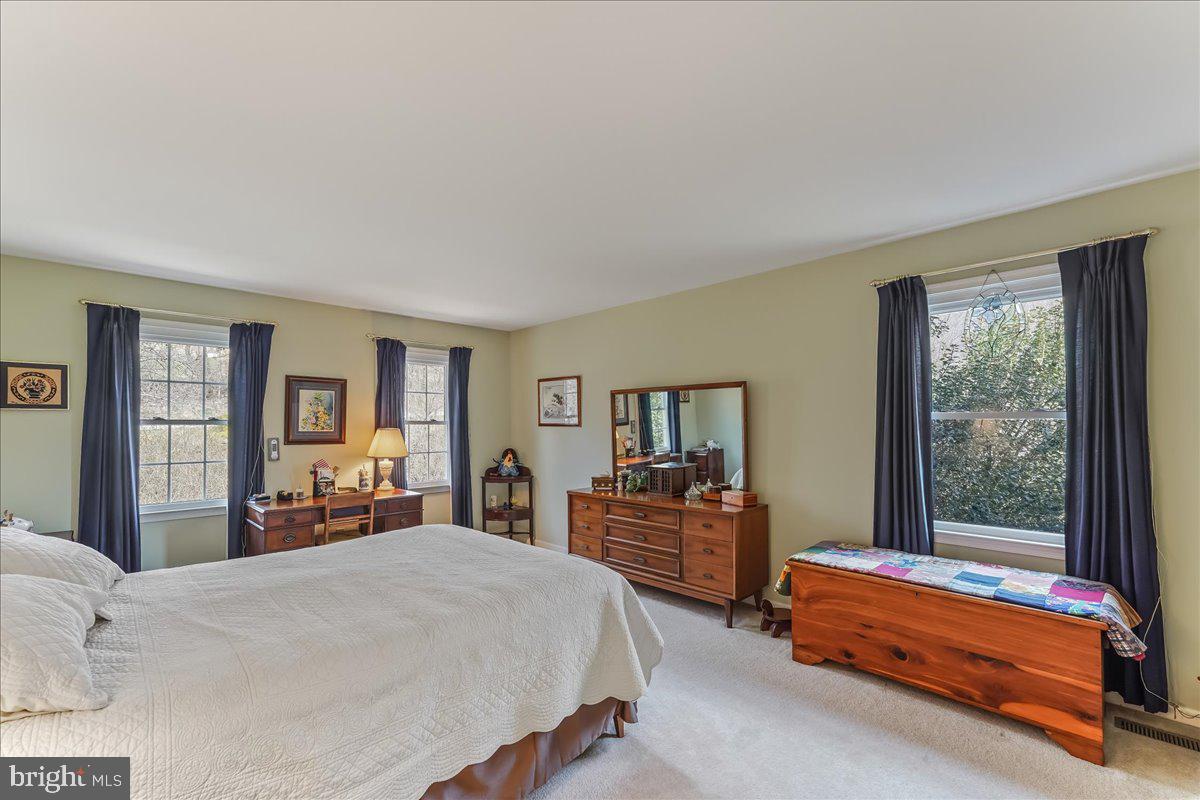386 Styer Road Glenmoore, PA 19343 - Photo 16 of 41 Spacious owners suite