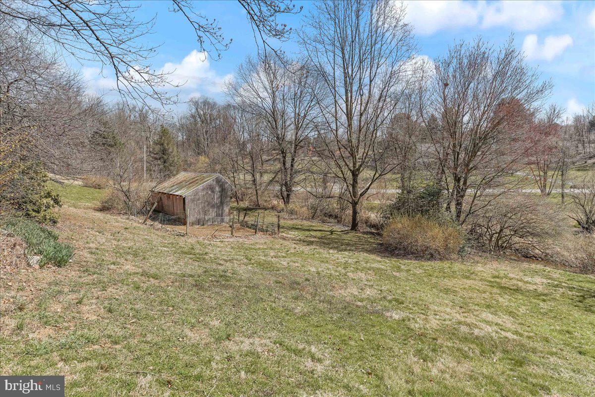 386 Styer Road Glenmoore, PA 19343 - Photo 32 of 41 View of large gardening shed