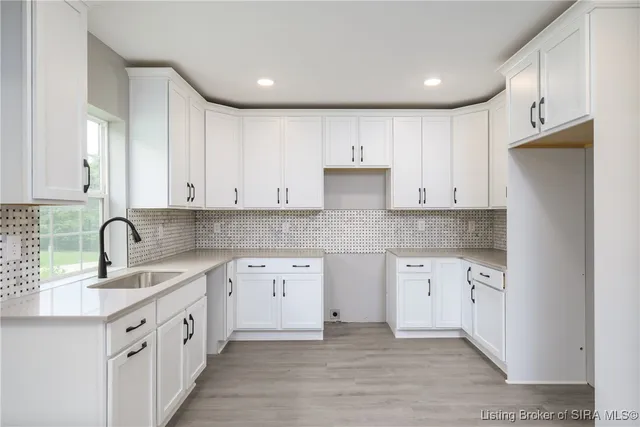 $374,900 | 3913 Paoli Pike, Floyds Knobs, IN 47119