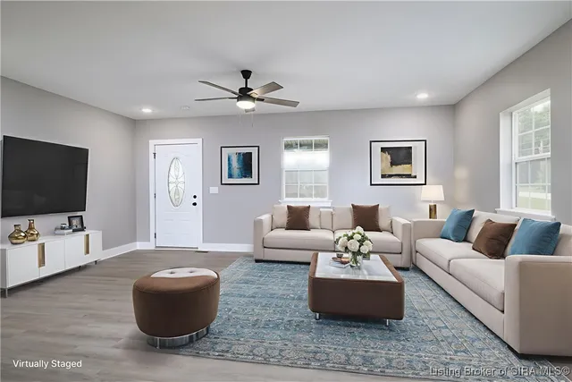 $374,900 | 3913 Paoli Pike, Floyds Knobs, IN 47119