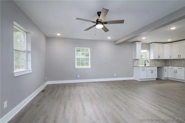 $374,900 | 3913 Paoli Pike, Floyds Knobs, IN 47119