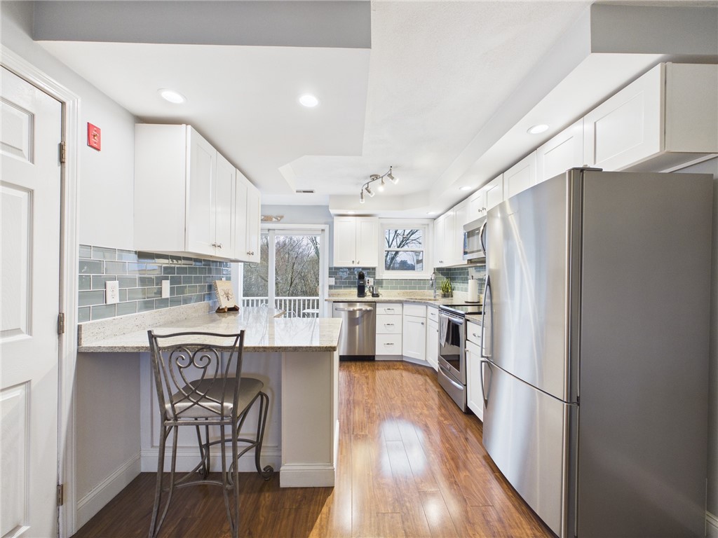 3399 Post Road, Unit 6 Warwick, RI 02886 - Photo 10 of 22