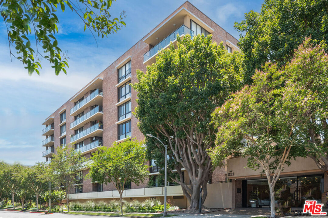211 South Spalding Drive, Unit N404 Beverly Hills, CA 90212 - Photo 1 of 49 front view of a building
