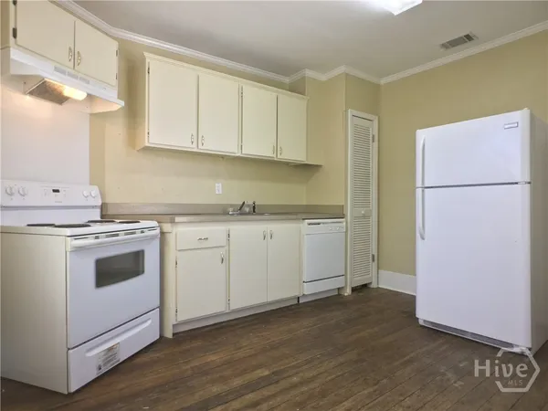 $1,975 | 407 East Park Avenue, Unit A, Savannah, GA 31401