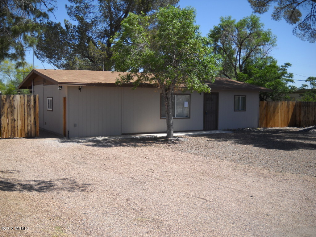 2722 West Bird Road Tucson, AZ 85746 - Photo 2 of 8 Gallery Image 2