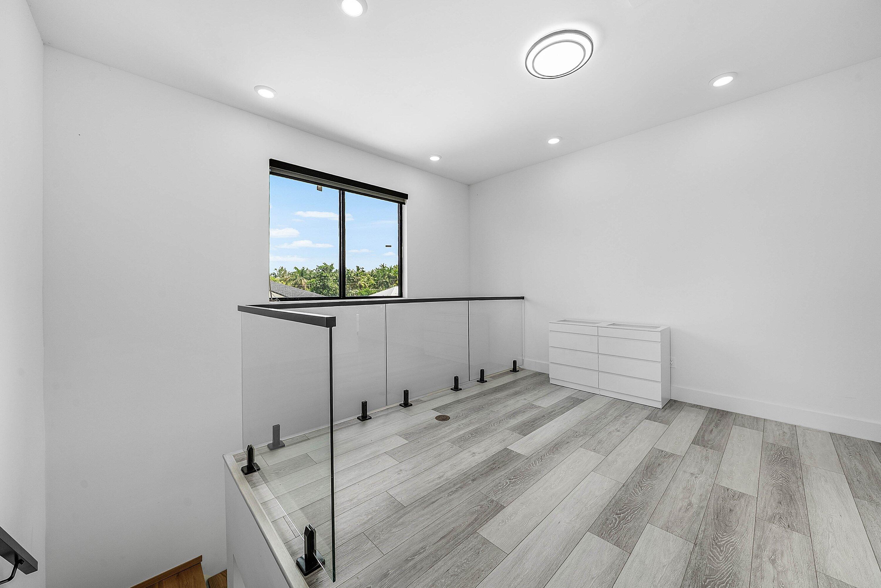 641 Marshall Road West Palm Beach, FL 33413 - Photo 27 of 57 Den