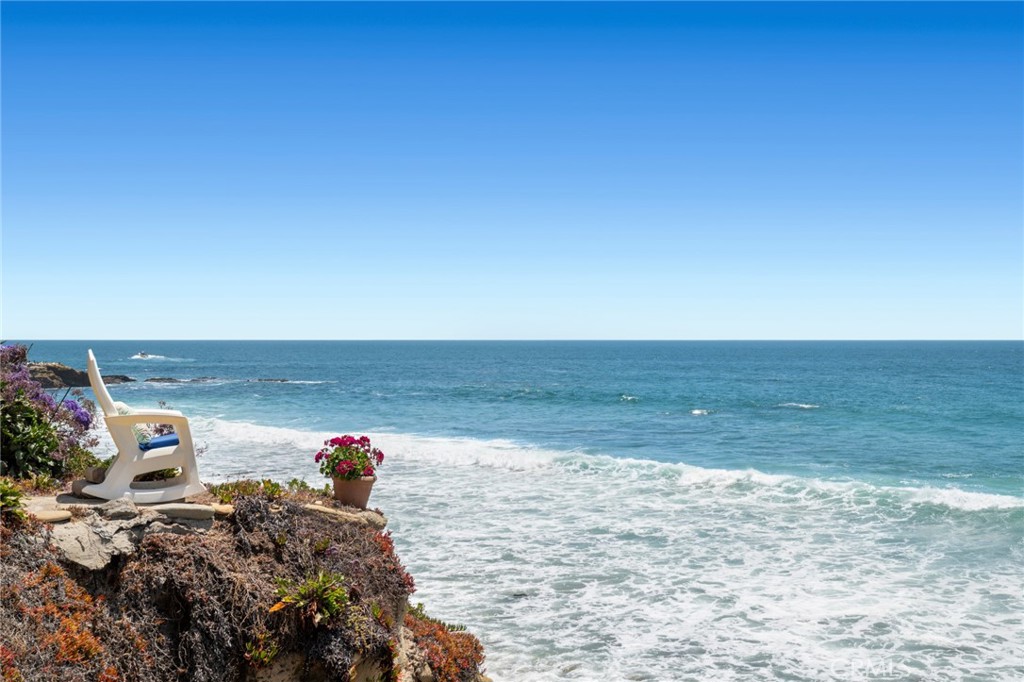 1665 Viking Road Laguna Beach, CA 92651 - Photo 9 of 37 The setting itself is the defining asset.