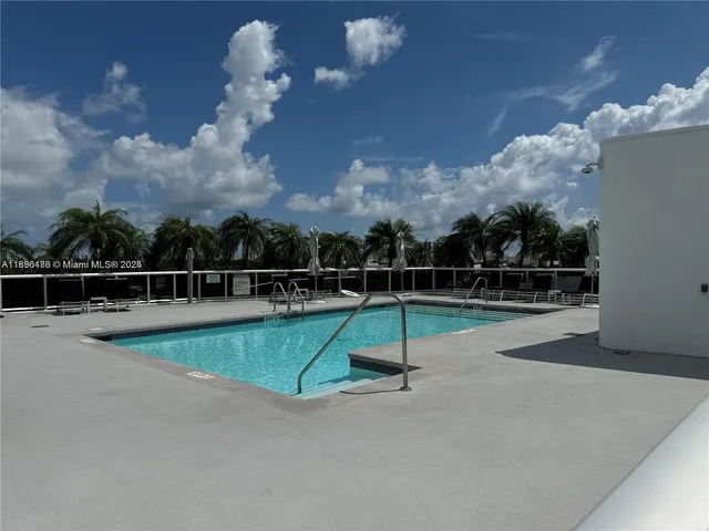 a view of a tennis court