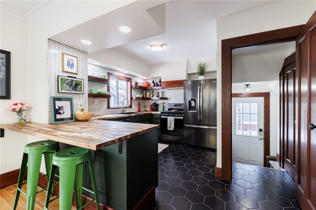 120 Brookfield Road Rochester, NY 14610 - Photo 12 of 31