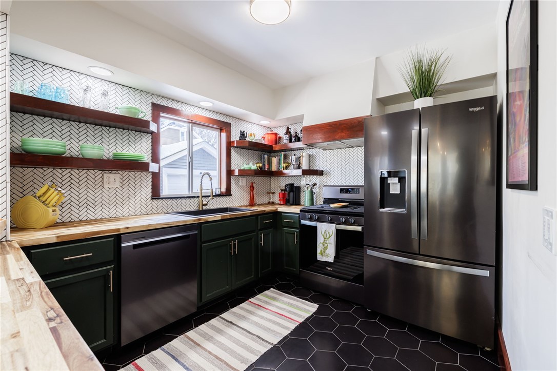 120 Brookfield Road Rochester, NY 14610 - Photo 15 of 31