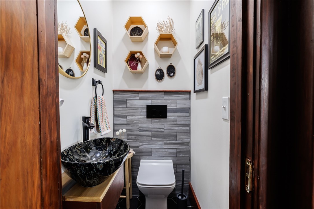 120 Brookfield Road Rochester, NY 14610 - Photo 16 of 31