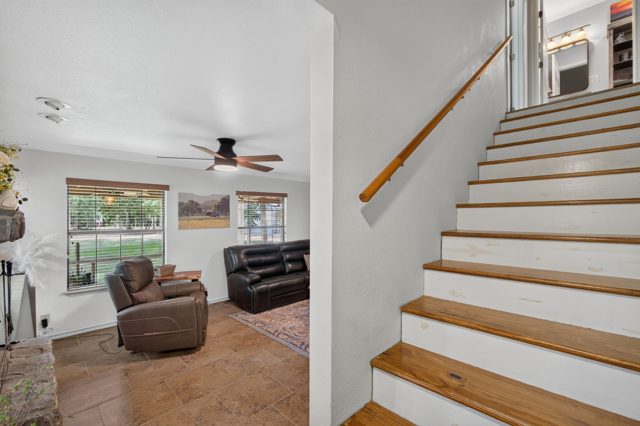 272 Tom Marsh Road Livingston, TX 77351 - Photo 16 of 50 Wide Stairwell Comes Off Living Room
