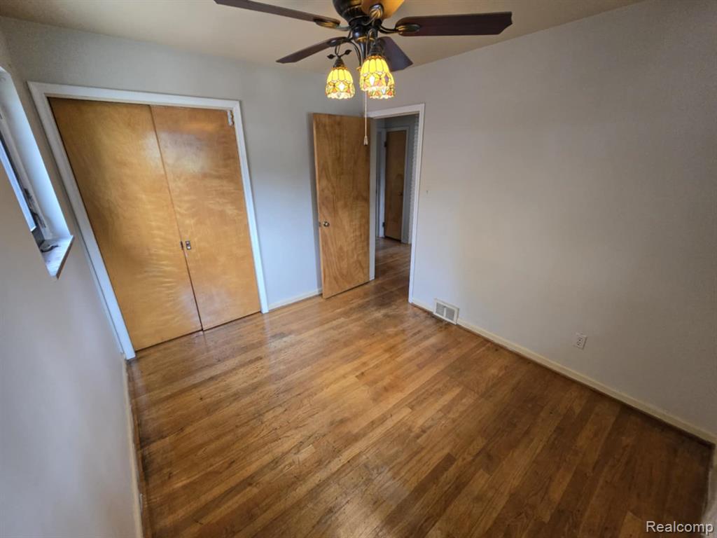 9036 Merriman Road Livonia, MI 48150 - Photo 14 of 25