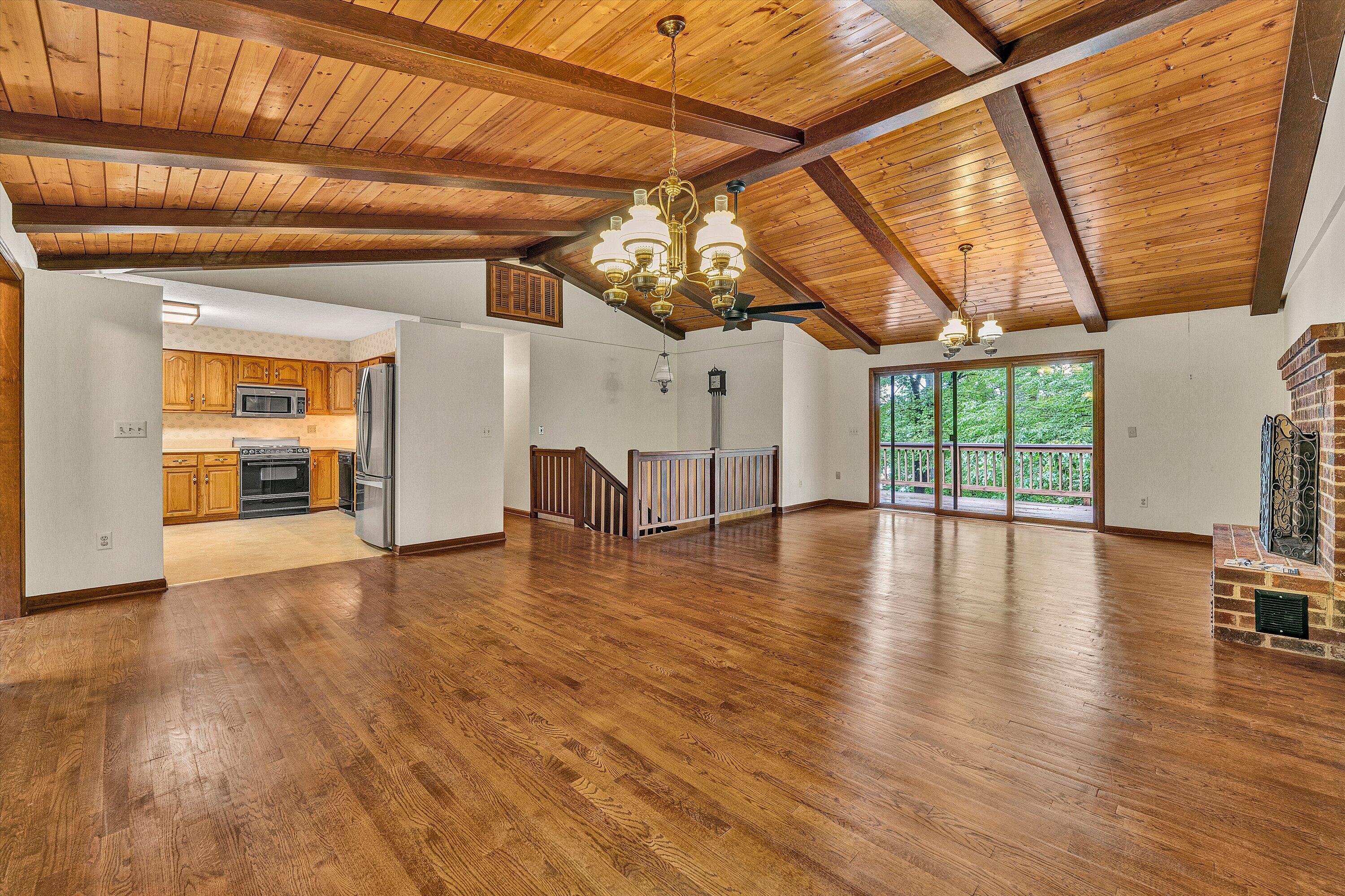 211 Wilderness Way Moneta, VA 24121 - Photo 10 of 41 10-SGP-7