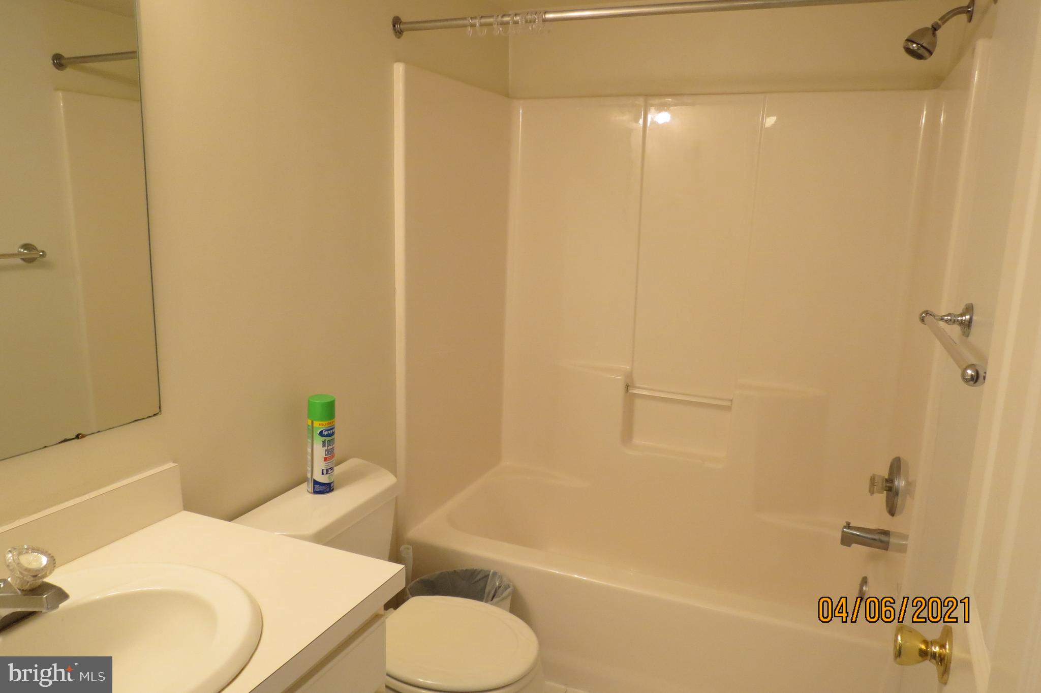 8304 Westview Road Wilmington, DE 19802 - Photo 16 of 19 2nd Bathroom