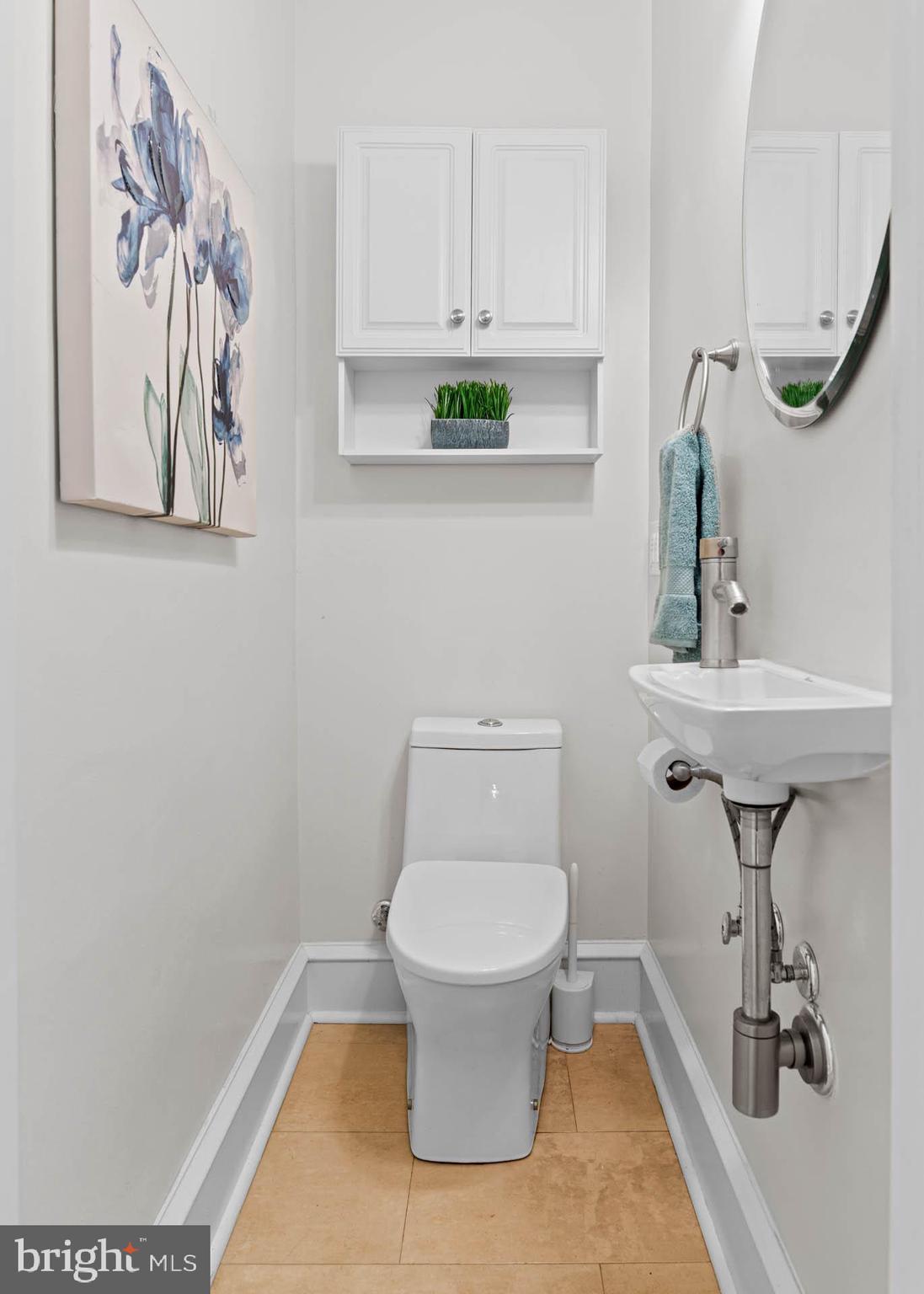 32 Chatham Road Ardmore, PA 19003 - Photo 12 of 23 a bathroom with a toilet and a sink