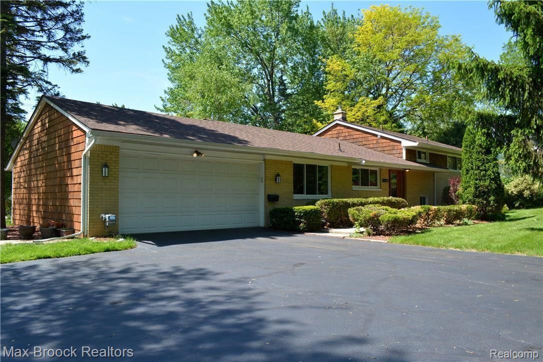 3371 West Maple Road Bloomfield Hills, MI 48301 - Photo 24 of 24 Front.JPG