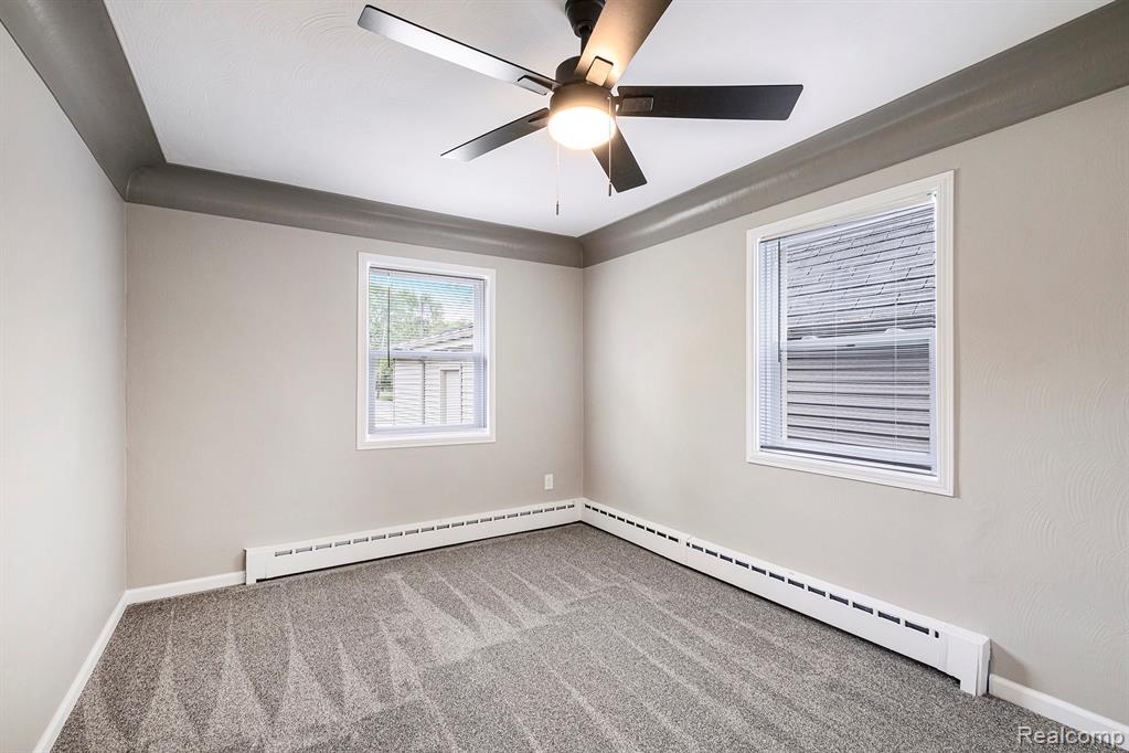 4434 Dublin Road Burton, MI 48529 - Photo 12 of 25