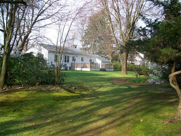 204 East Longmeadow Road Hampden, MA 01036 - Photo 3 of 4