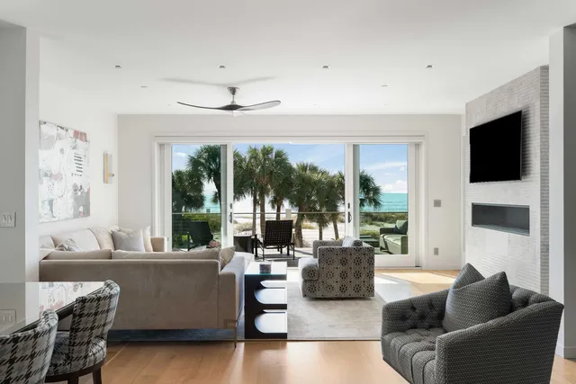 $7,495,000 | 64 Grand Pavilion Boulevard, Isle of Palms, SC 29451