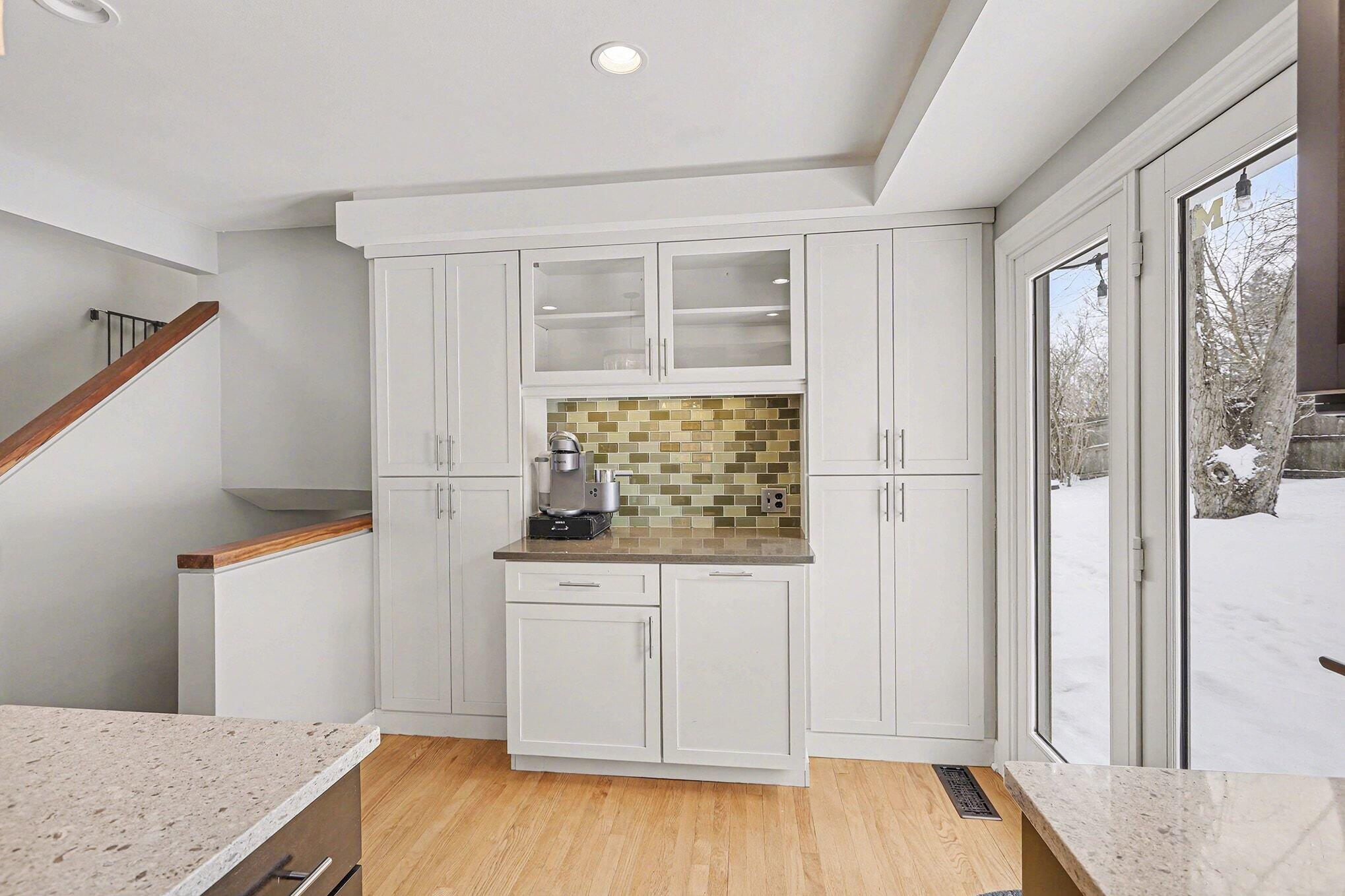 2134 Ascot Road Ann Arbor, MI 48103 - Photo 16 of 49 016__mg_1951_39