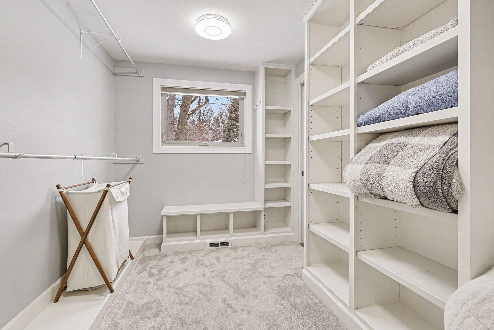 2134 Ascot Road Ann Arbor, MI 48103 - Photo 21 of 49 021__mg_1969_448