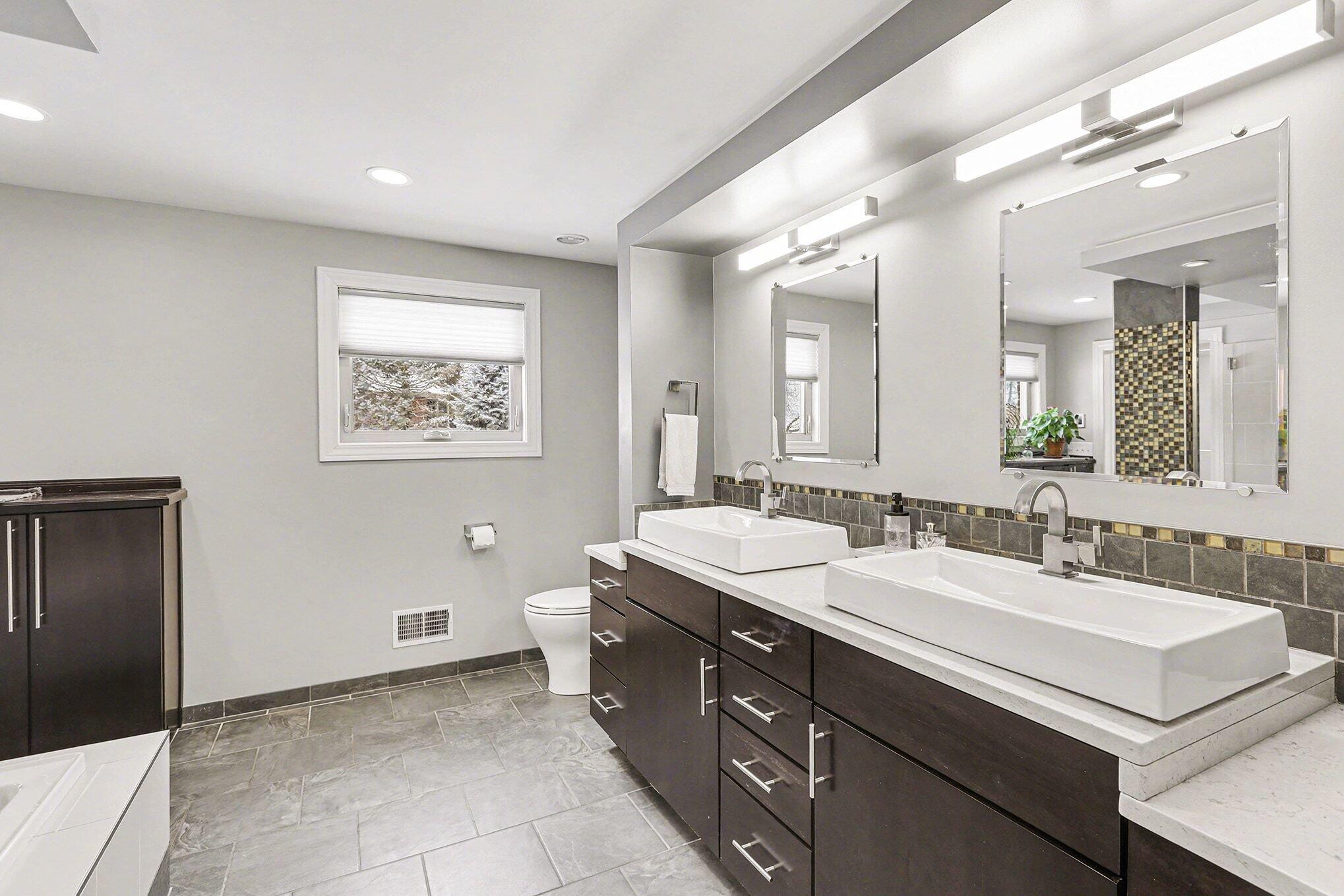 2134 Ascot Road Ann Arbor, MI 48103 - Photo 22 of 49 022__mg_1972_331