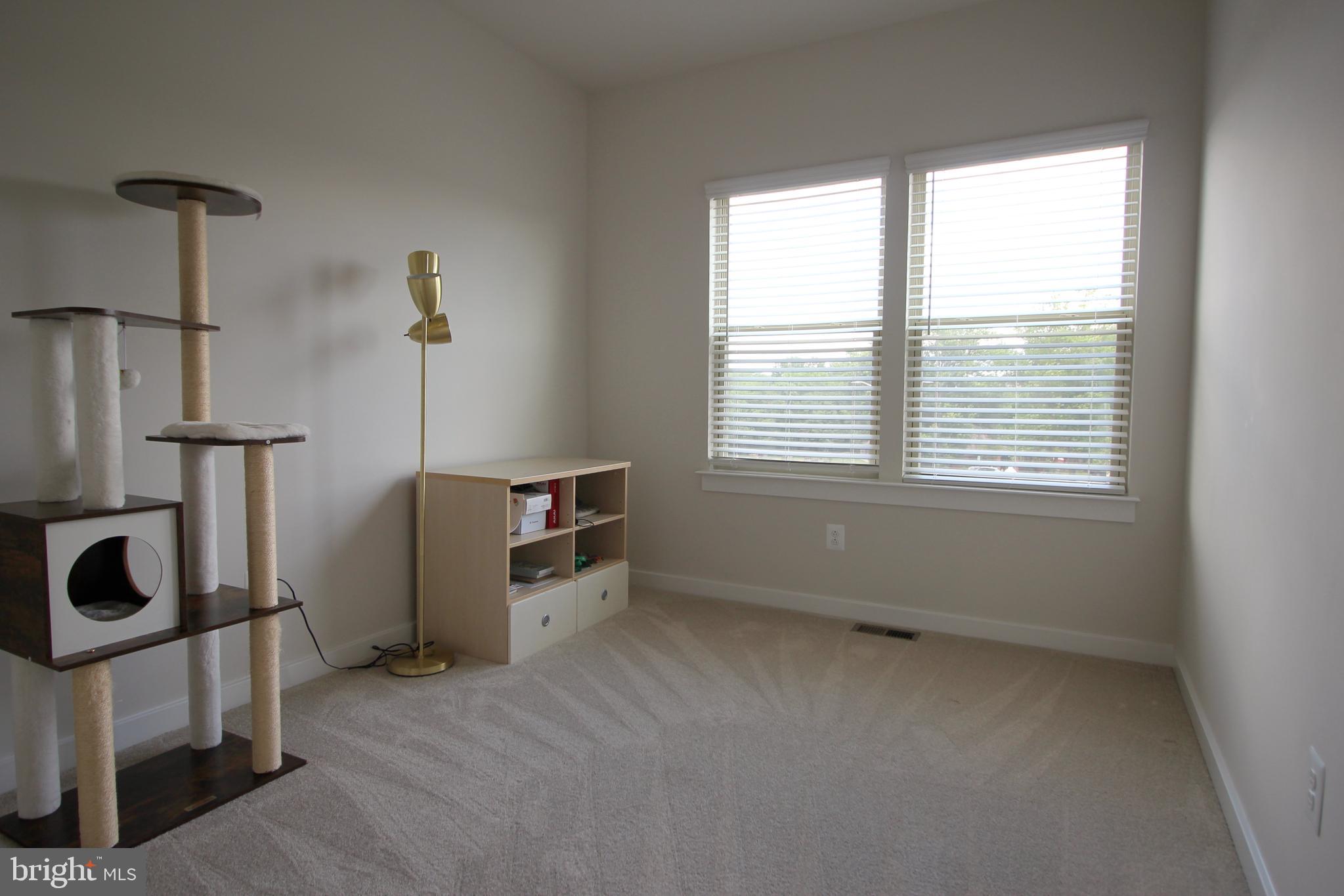2107 Acadia Road Herndon, VA 20170 - Photo 25 of 30