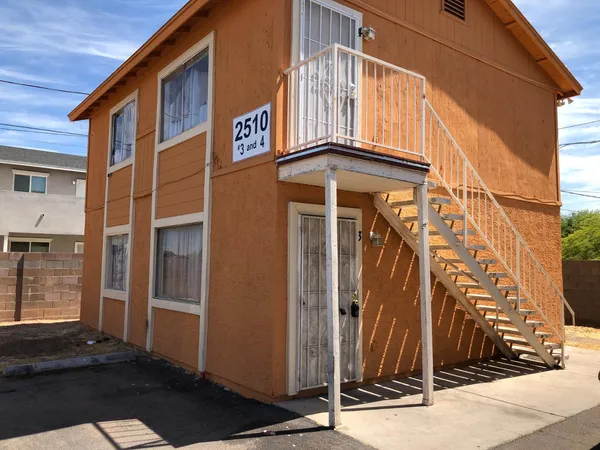 $860 | 2510 East Pueblo Avenue, Unit 3, Phoenix, AZ 85040