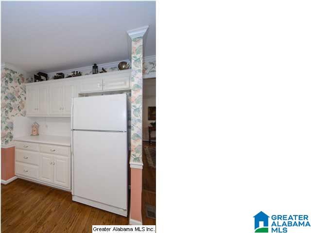 2637 Dolly Ridge Road Birmingham, AL 35243 - Photo 14 of 32