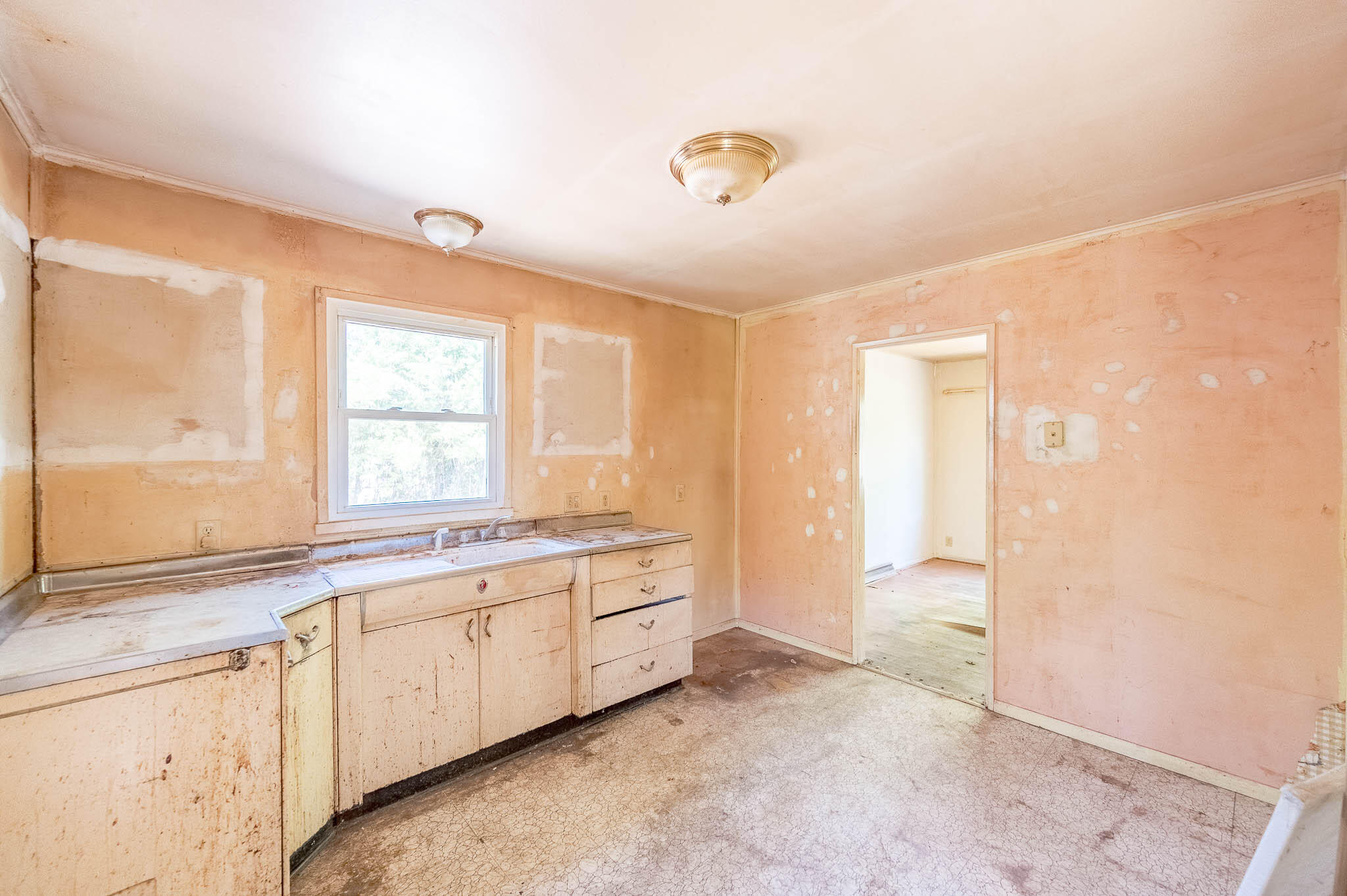 N98W16351 Concord Road Germantown, WI 53022 - Photo 5 of 10 Concord - 037