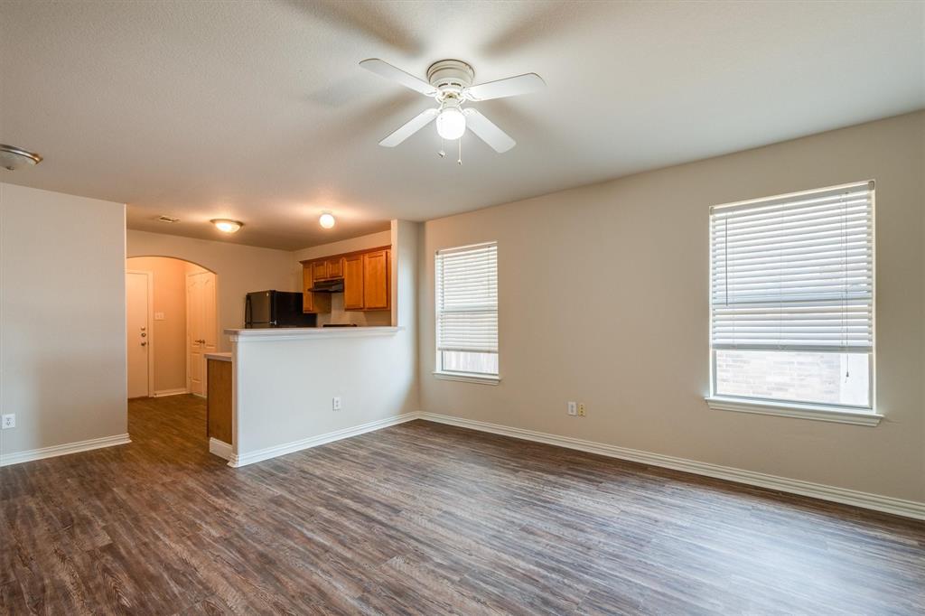 121 Cliff Height Circle Dallas, TX 75241 - Photo 10 of 25