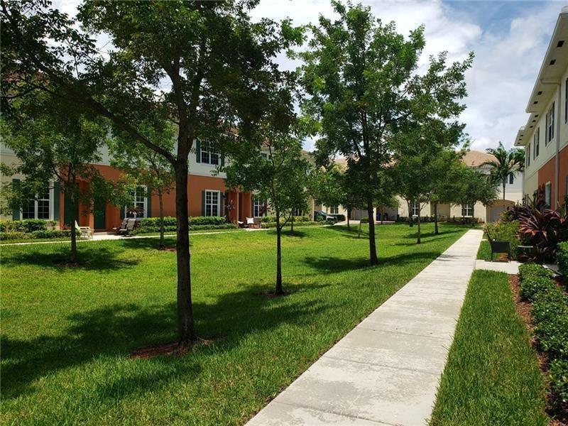 208 Southwest 7th Court Pompano Beach, FL 33060 - Photo 28 of 32 208-28