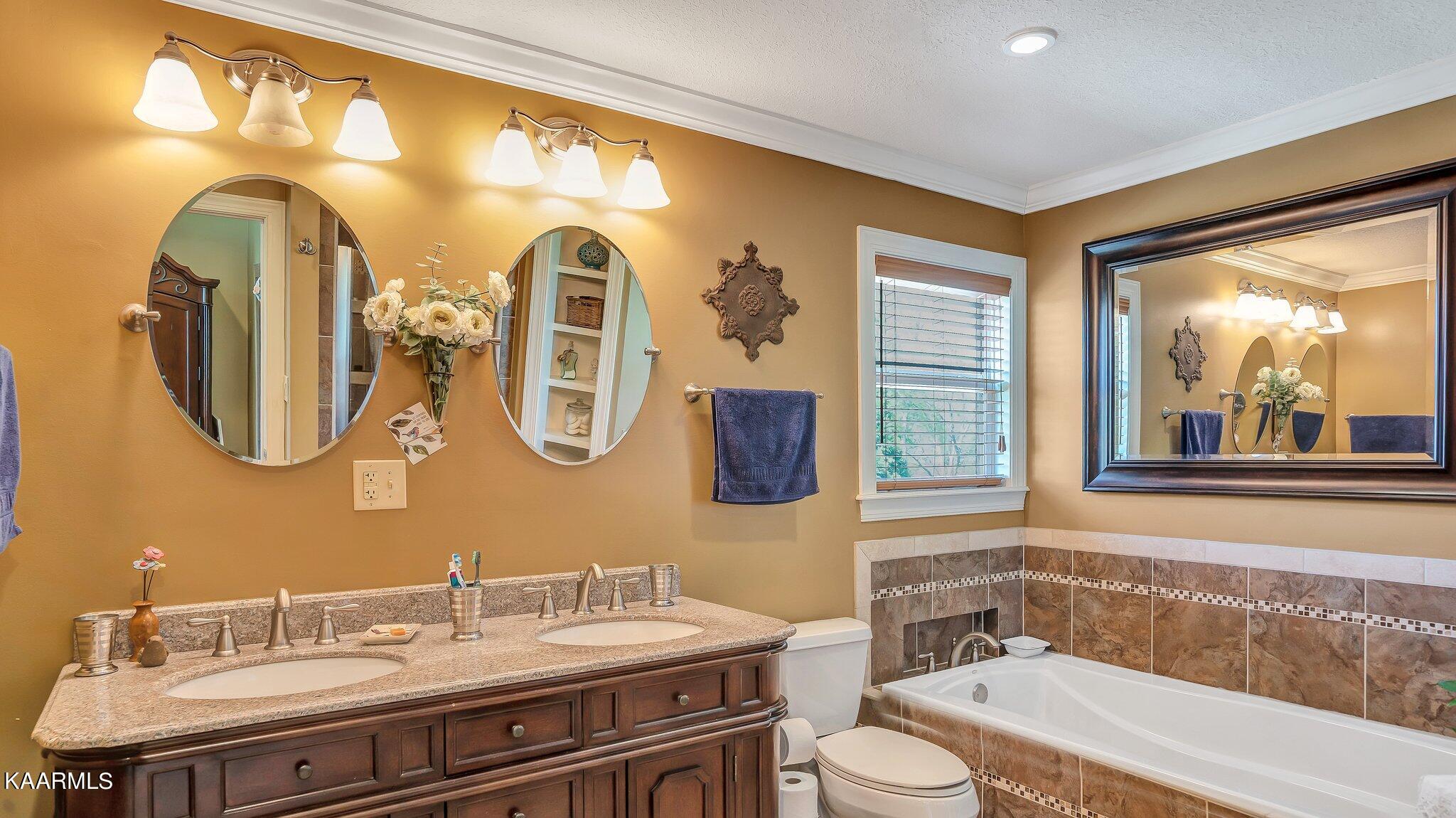341 Green Acres Road Kingston, TN 37763 - Photo 28 of 57 Master Bath