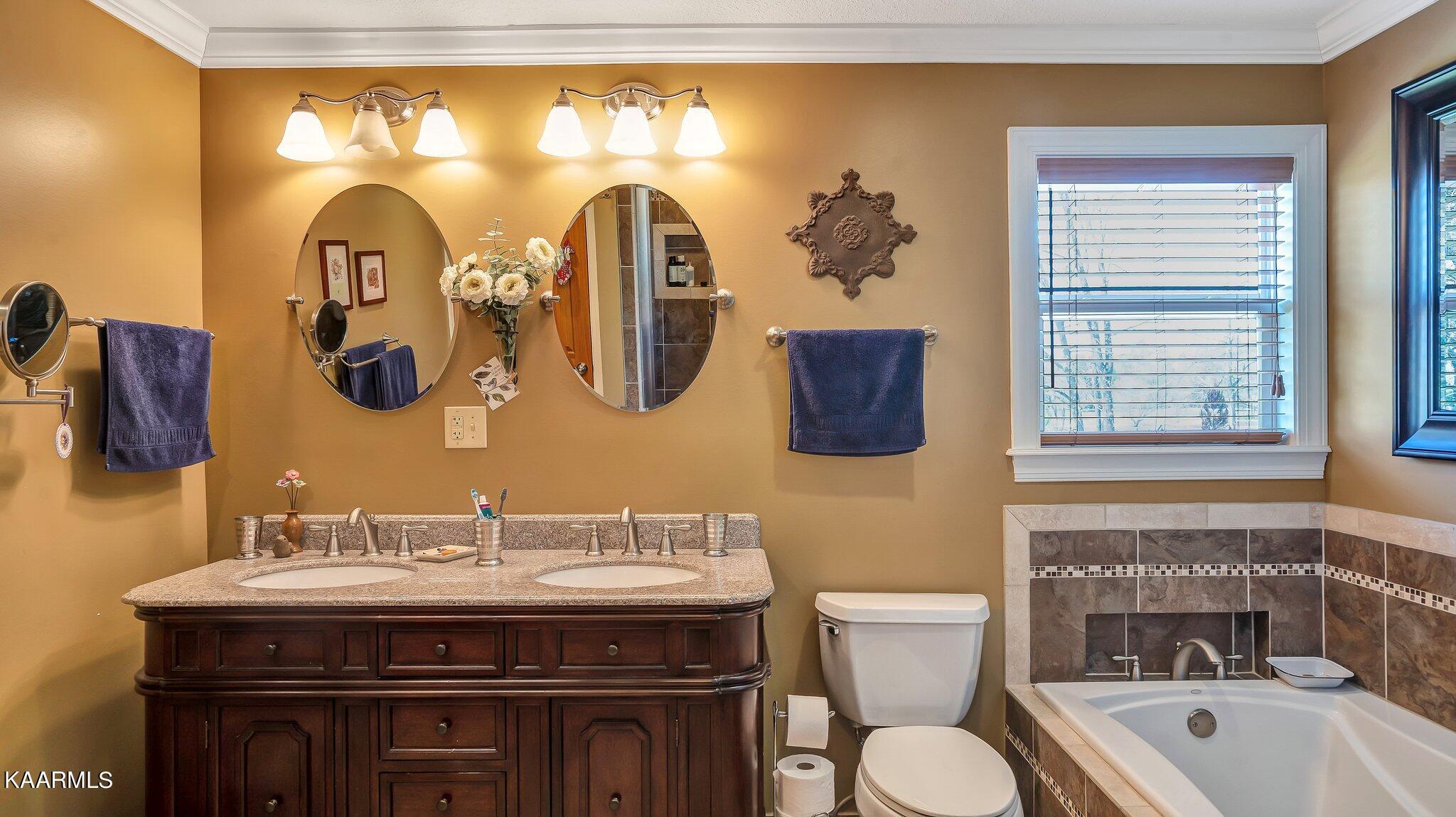 341 Green Acres Road Kingston, TN 37763 - Photo 29 of 57 Master Bath