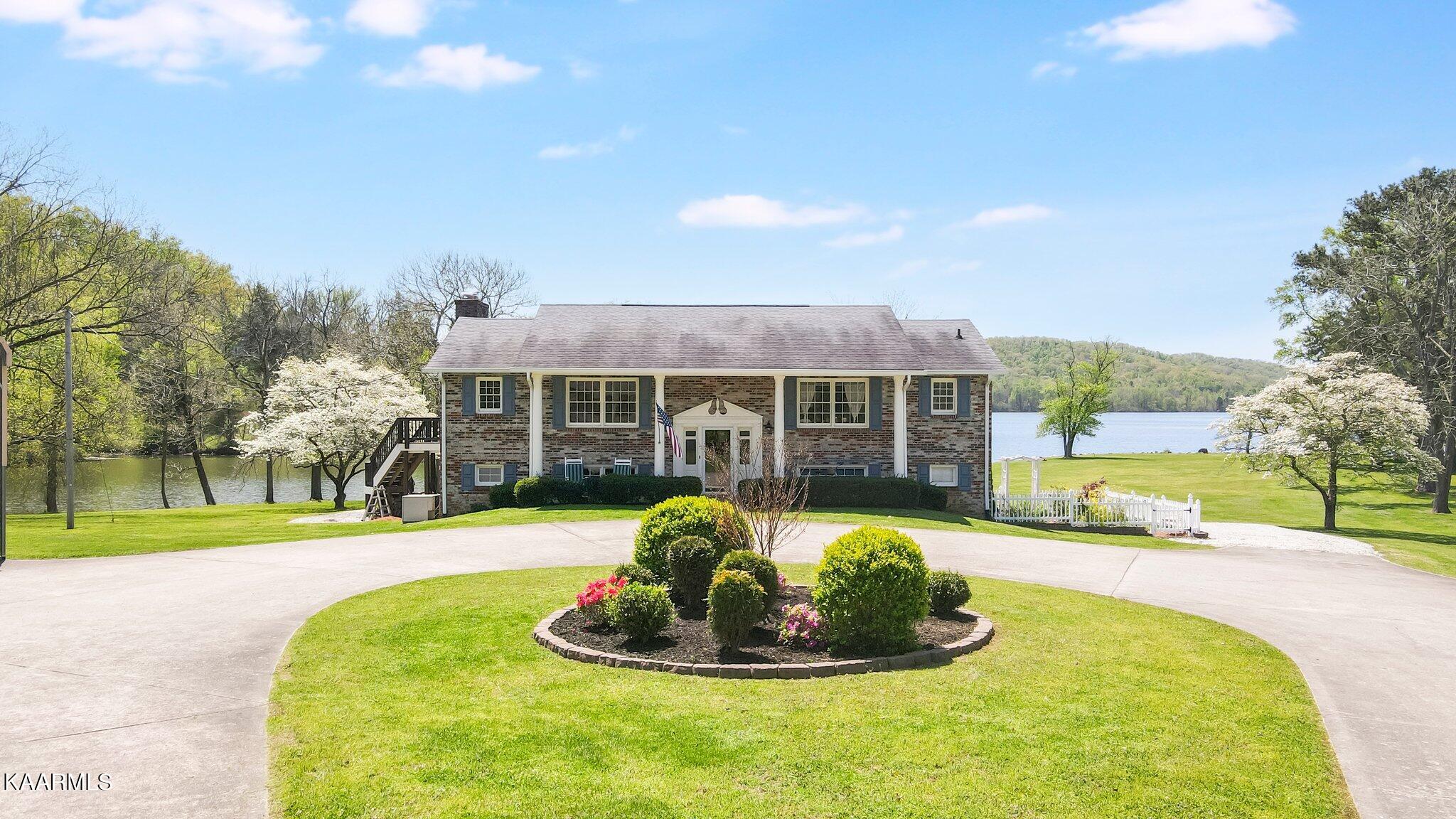 341 Green Acres Road Kingston, TN 37763 - Photo 47 of 57 Front of home