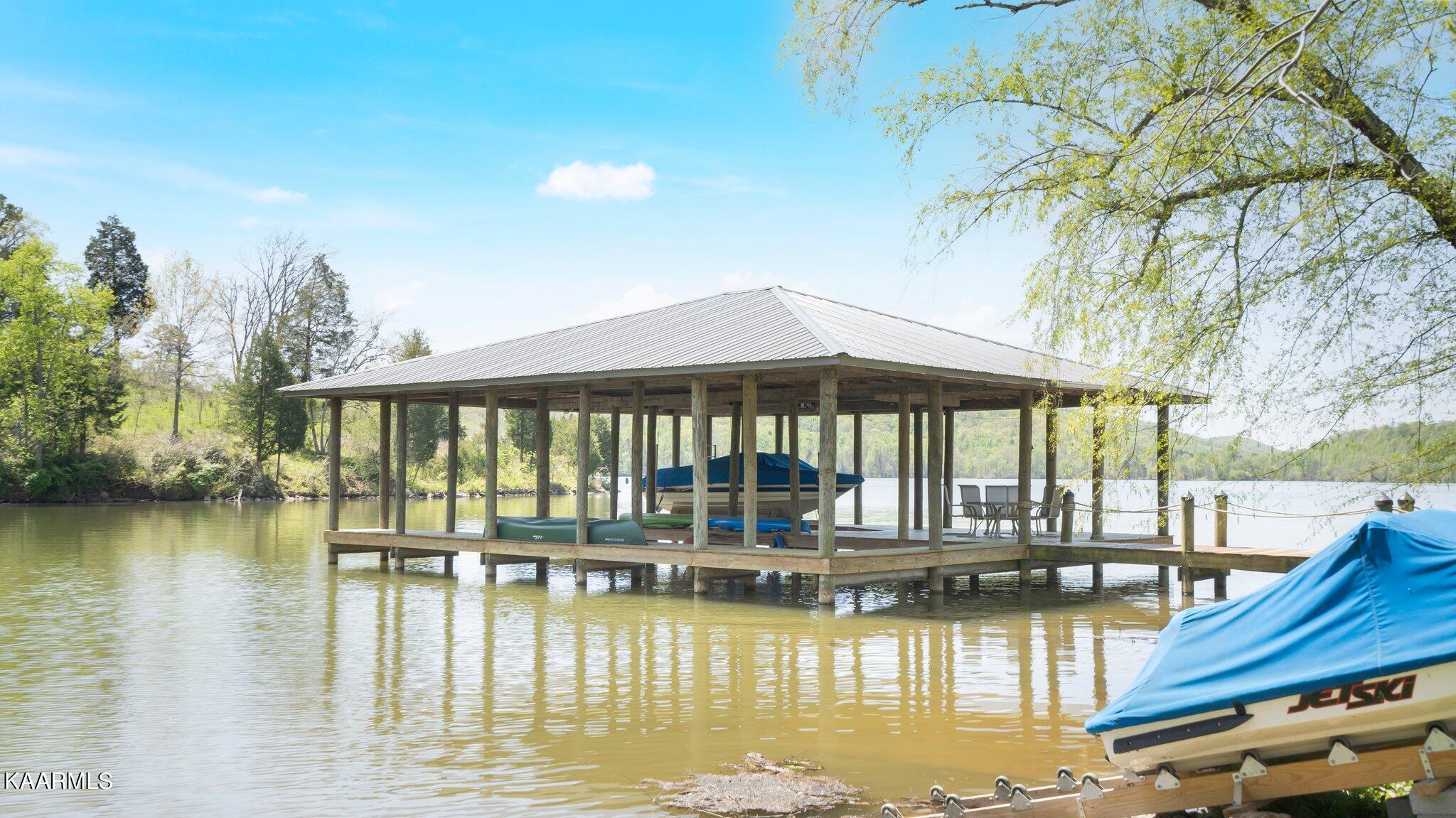 341 Green Acres Road Kingston, TN 37763 - Photo 5 of 57 Huge Dock