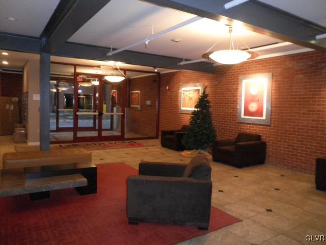 11 West 2nd Street, Unit 381 Bethlehem, PA 18015 - Photo 2 of 10 a lobby with furniture and window