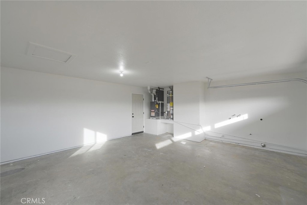 11724 Jamacha Road Apple Valley, CA 92308 - Photo 19 of 25 Washer/Dryer Hookups