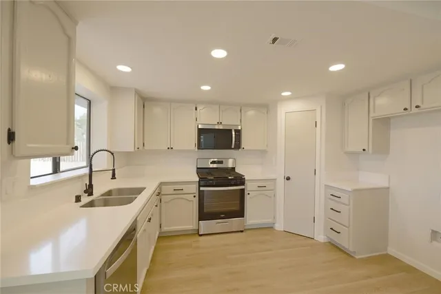 $389,000 | 11724 Jamacha Road, Apple Valley, CA 92308