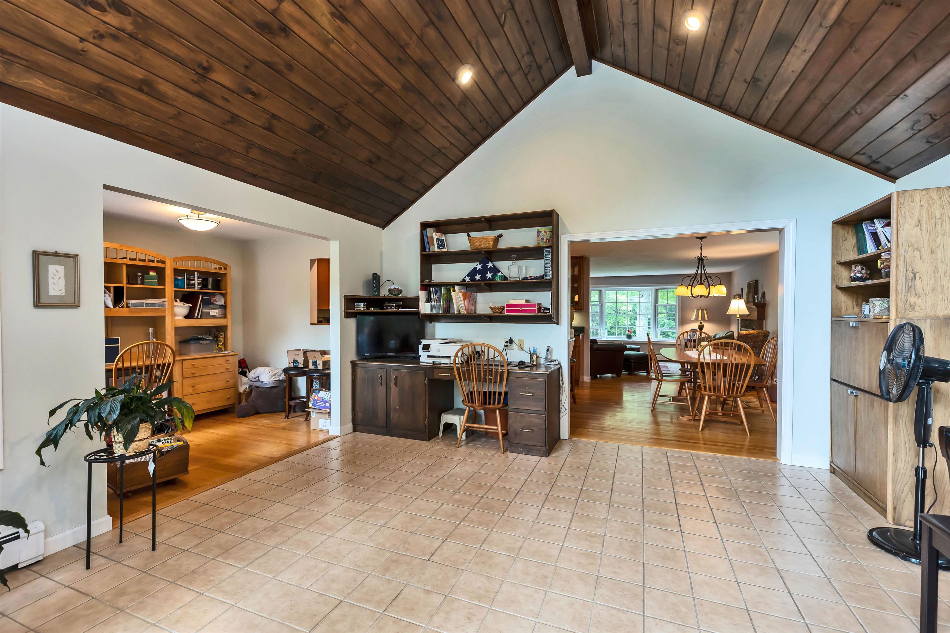 31 Tanager Road Goffstown, NH 03045 - Photo 11 of 39 Gallery Image 11