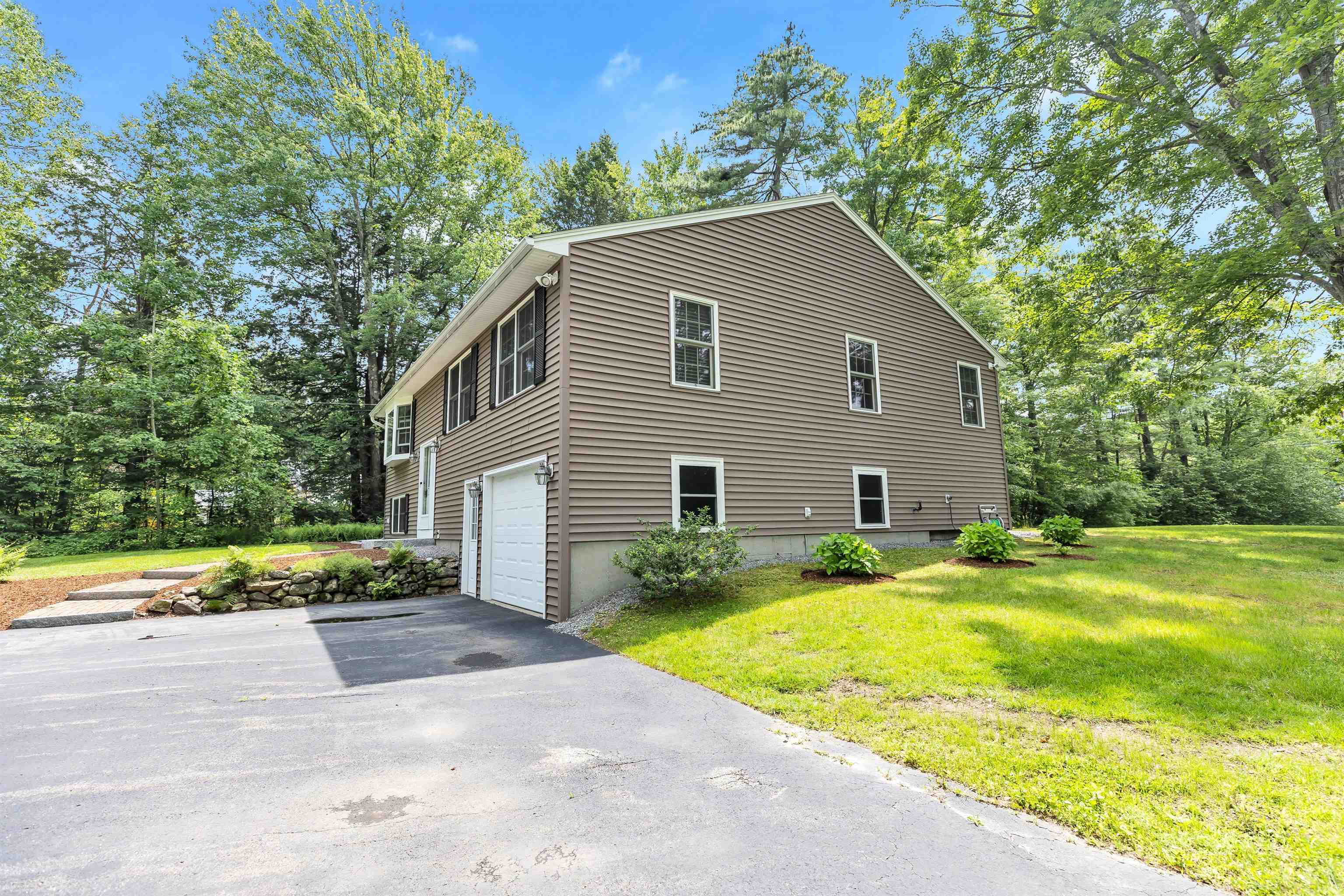 31 Tanager Road Goffstown, NH 03045 - Photo 32 of 39 Gallery Image 32