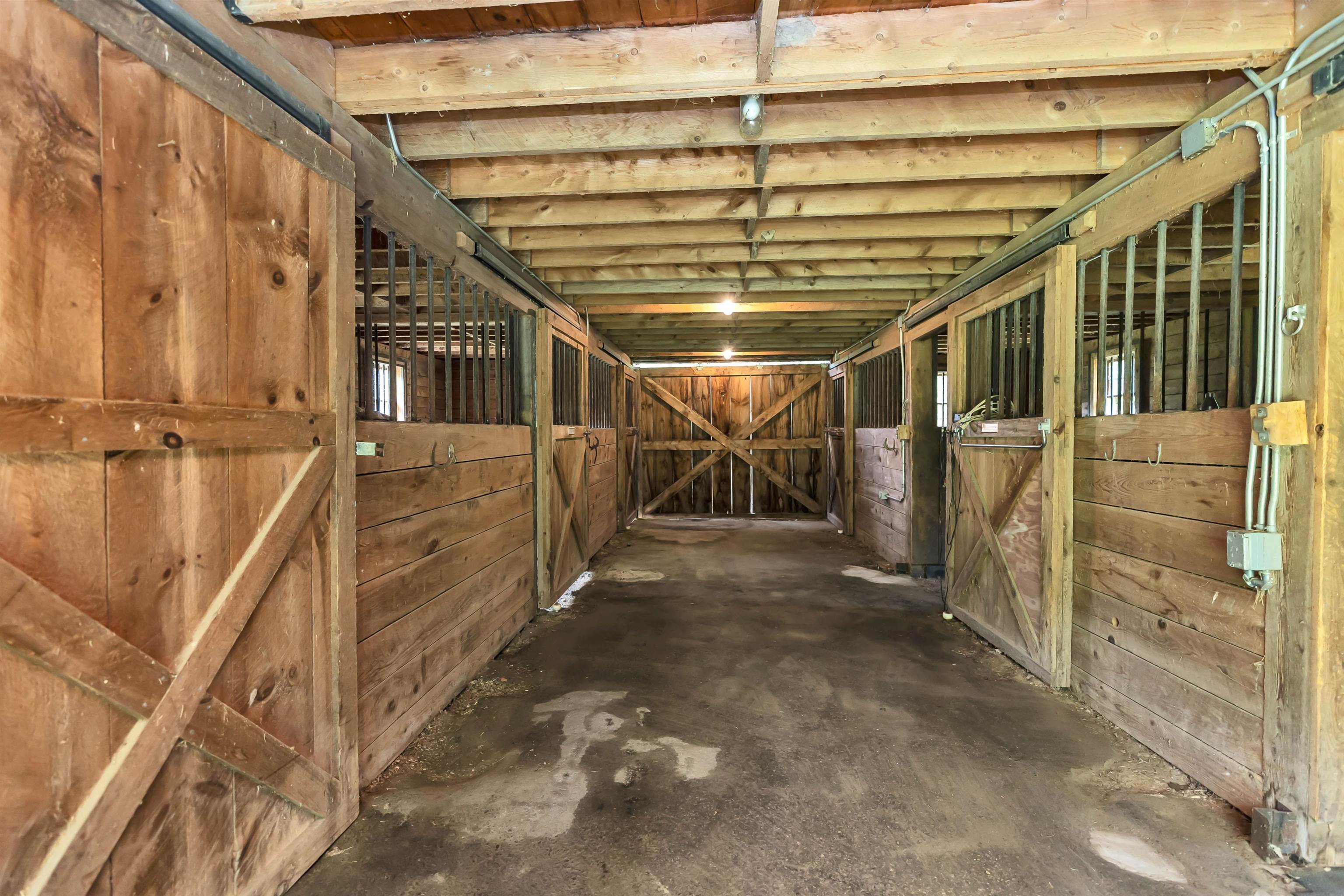31 Tanager Road Goffstown, NH 03045 - Photo 36 of 39 Gallery Image 36