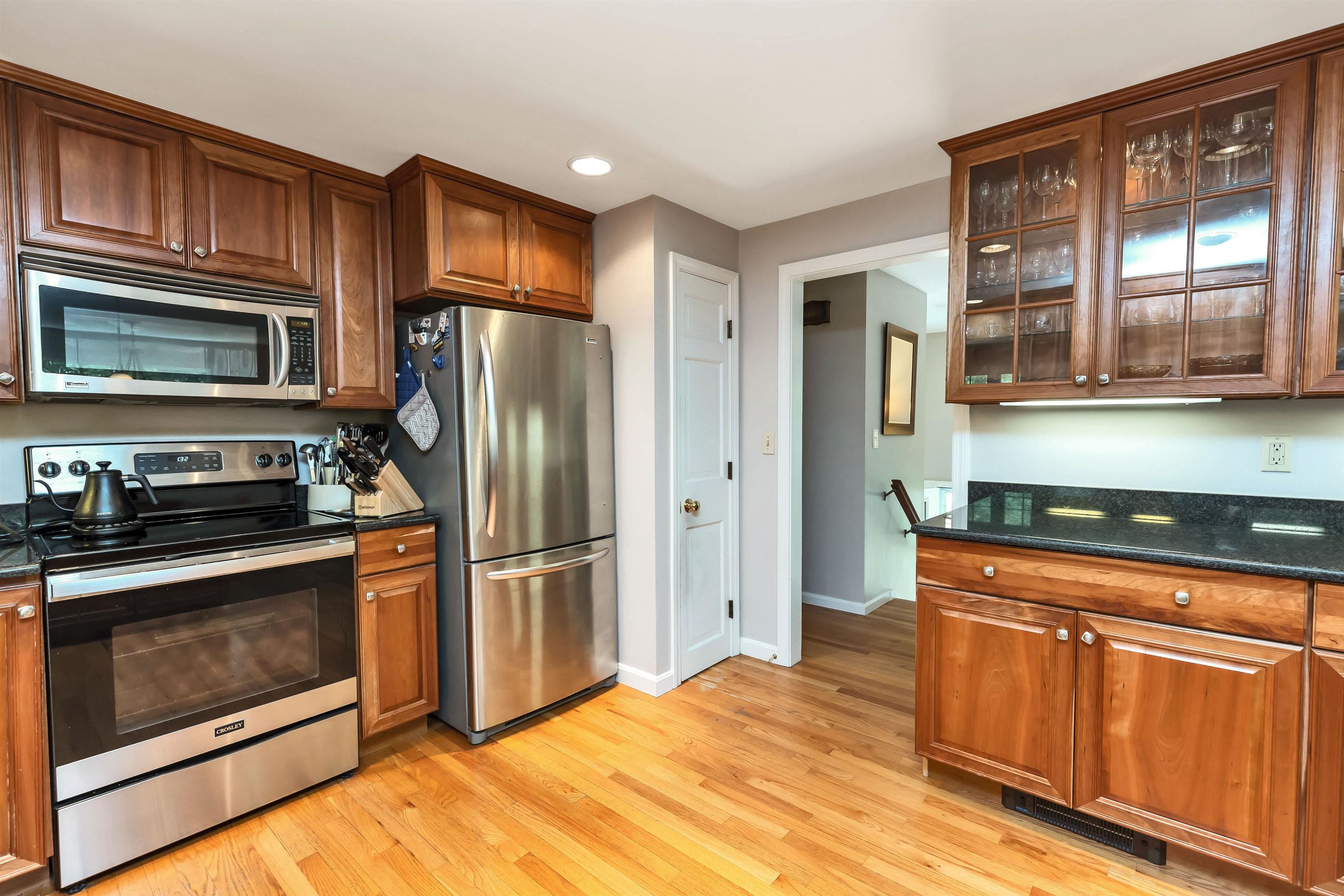31 Tanager Road Goffstown, NH 03045 - Photo 8 of 39 Gallery Image 8